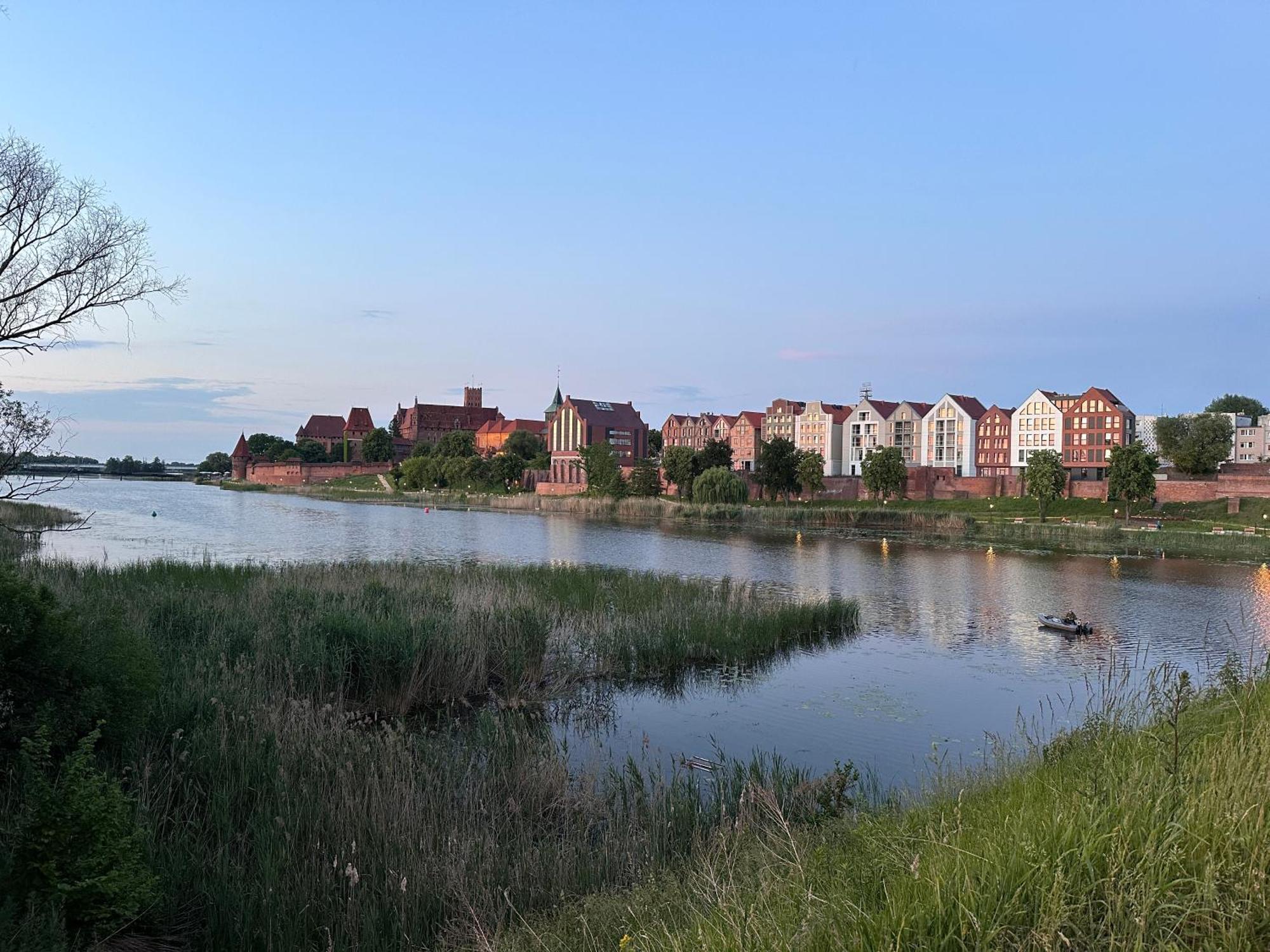 Karat Acomodação com café da manhã Malbork Exterior foto