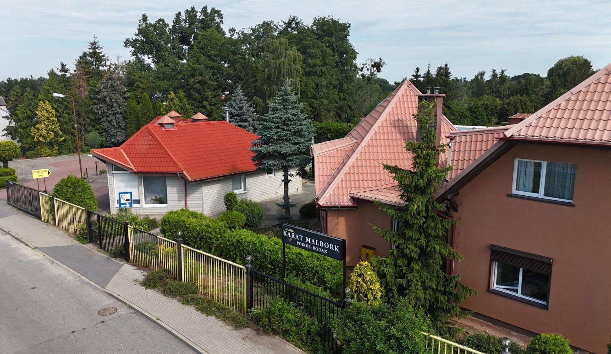 Karat Acomodação com café da manhã Malbork Exterior foto