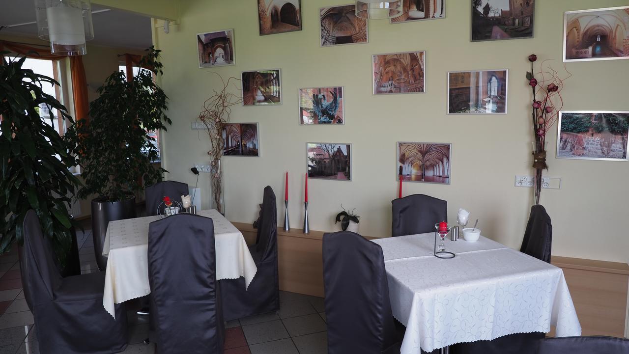 Karat Acomodação com café da manhã Malbork Exterior foto